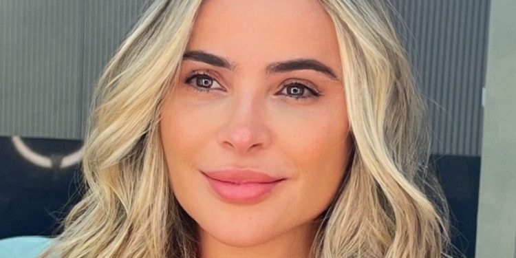 Dra. Fernanda Carrilho: a ciência por trás da beleza com propósito Dra. Fernanda Carrilho: a ciência por trás da beleza com propósito