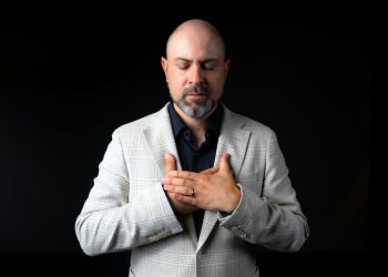 Vinicius Iracet revela os principais ensinamentos para quem deseja ouvir a voz de Deus