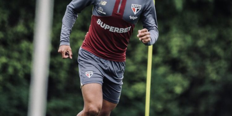 São Paulo F.C. – Com atividades em dois períodos, São Paulo segue trabalhando de olho em duelo com o Flamengo