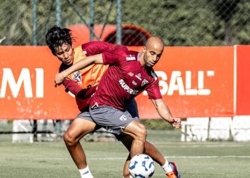 São Paulo F.C. – Lucas e Ferreira realizam mais um trabalho de transição e treinam com jovens de Cotia no CT da Barra Funda