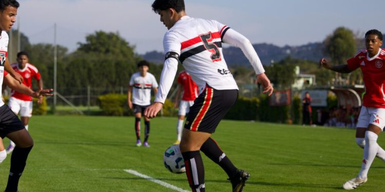 São Paulo F.C. – Fora de casa, São Paulo vence o Internacional pelo Campeonato Brasileiro Sub-17