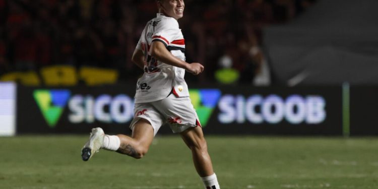 São Paulo F.C. – Maik celebra gol e já projeta duelo pela CONMEBOL Libertadores São Paulo F.C. – Maik celebra gol e já projeta duelo pela CONMEBOL Libertadores