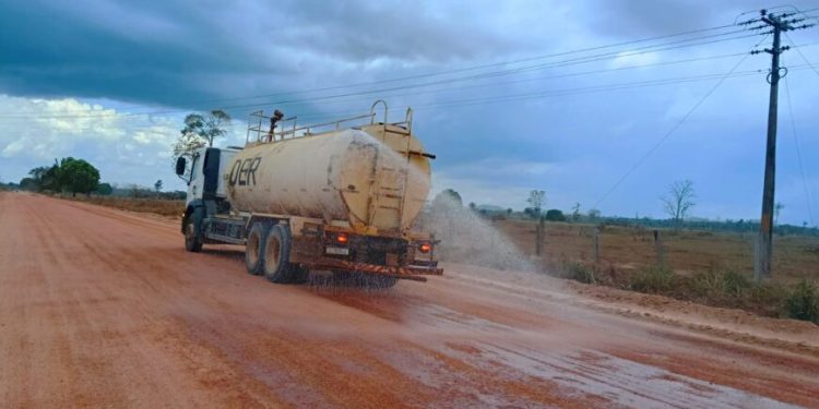 Rodovia-459, no Vale do Jamari, recebe serviços de manutenção do governo de RO Rodovia-459, no Vale do Jamari, recebe serviços de manutenção do governo de RO