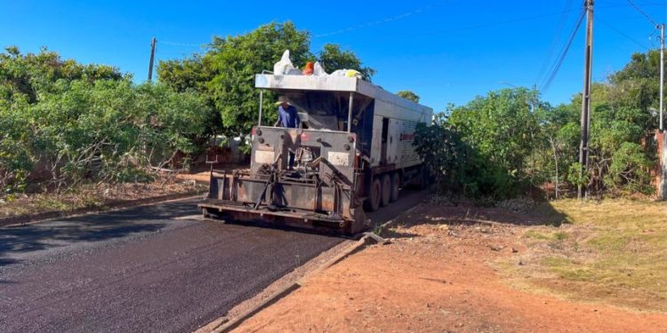 Pacote de obras do governo de RO atende municípios do Cone do Sul com asfaltamento nas vias urbanas e rodovias Pacote de obras do governo de RO atende municípios do Cone do Sul com asfaltamento nas vias urbanas e rodovias