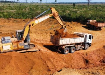 Linha 35 recebe melhorias em 47 km com parceria entre governo de RO e Prefeitura de Candeias do Jamari