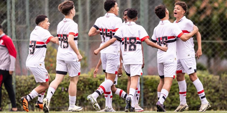 São Paulo F.C. – Sub-13 e Sub-14 vencem Ska Brasil pelo Paulista São Paulo F.C. – Sub-13 e Sub-14 vencem Ska Brasil pelo Paulista