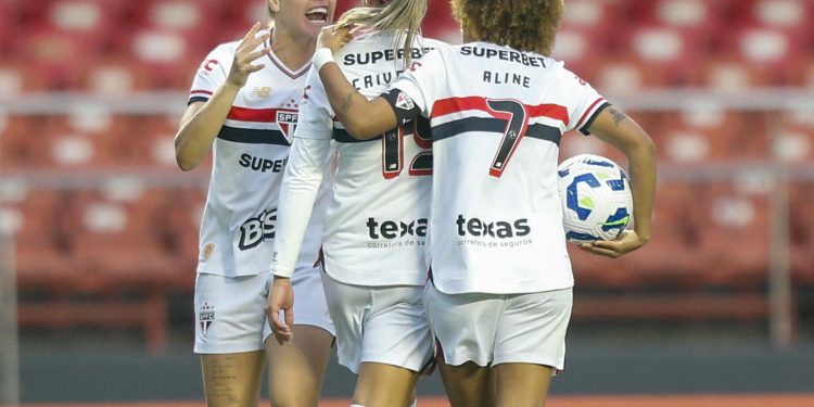 São Paulo F.C. – No MorumBIS, São Paulo vence a Ferroviária nos pênaltis e avança à semifinal do Brasileiro Feminino 