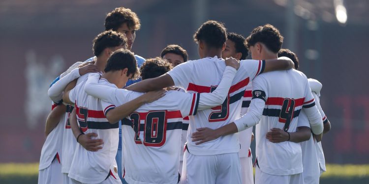 São Paulo F.C. – Em Cotia, Sub-15 e Sub-17 jogam pelo Campeonato Paulista São Paulo F.C. – Em Cotia, Sub-15 e Sub-17 jogam pelo Campeonato Paulista