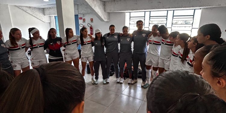 São Paulo F.C. – São Paulo é superado pelo Grêmio no jogo de ida da semifinal do Brasileirão Feminino Sub-17 São Paulo F.C. – São Paulo é superado pelo Grêmio no jogo de ida da semifinal do Brasileirão Feminino Sub-17