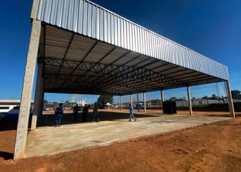 Construção de barracão da Associação dos Agropecuaristas de Cujubim fortalece o setor produtivo local