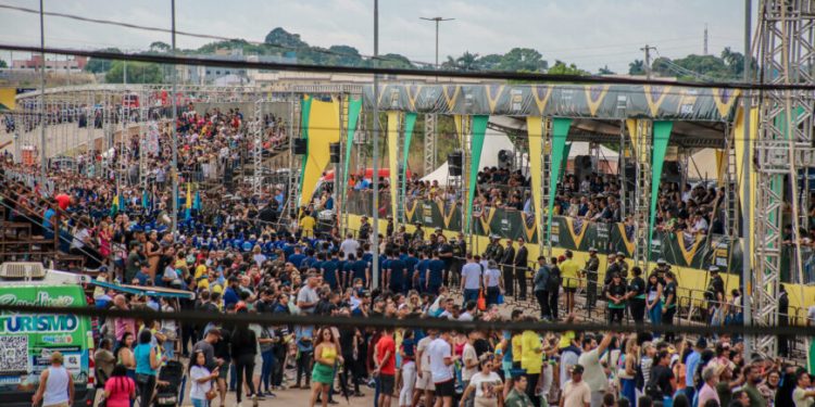 Rondônia comemora conquistas e independência do Brasil no desfile de 7 de setembro Rondônia comemora conquistas e independência do Brasil no desfile de 7 de setembro