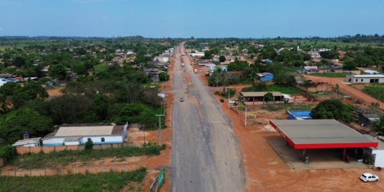 Governo de RO conclui pavimentação da RO-420 em Jacinópolis e reforça melhorias ao longo da rodovia Governo de RO conclui pavimentação da RO-420 em Jacinópolis e reforça melhorias ao longo da rodovia
