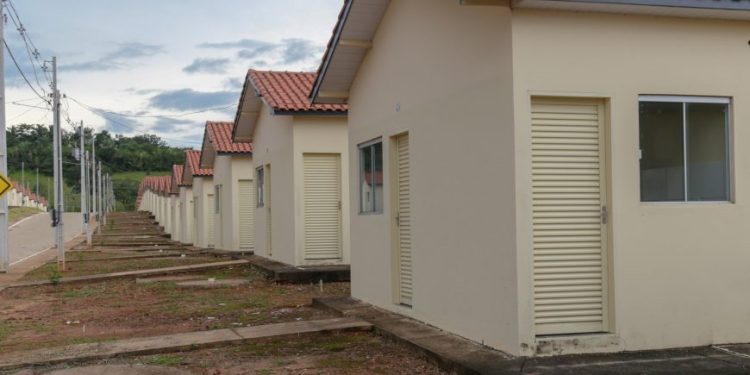 Governo de RO convoca candidatos para análise financeira do Programa Habitacional Meu Sonho, em Porto Velho e Ji-Paraná Governo de RO convoca candidatos para análise financeira do Programa Habitacional Meu Sonho, em Porto Velho e Ji-Paraná