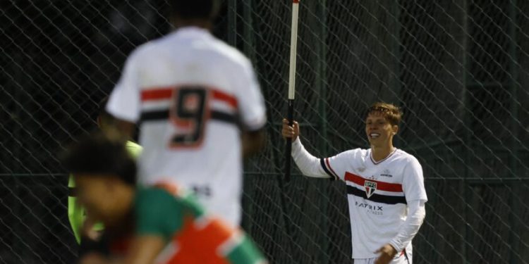 São Paulo F.C. – DE VIRADA, SUB-20 VENCE O OESTE E AVANÇA ÀS QUARTAS DO PAULISTA São Paulo F.C. – DE VIRADA, SUB-20 VENCE O OESTE E AVANÇA ÀS QUARTAS DO PAULISTA
