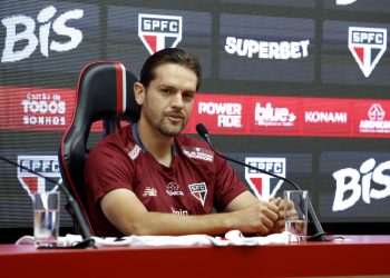 São Paulo F.C. – Rafael Toloi é apresentado e celebra retorno ao Tricolor: “Feliz e motivado”