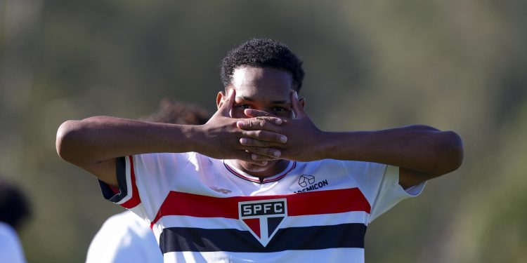 São Paulo F.C. – Sub-15 e Sub-17 vencem fora de casa pelo Campeonato Paulista São Paulo F.C. – Sub-15 e Sub-17 vencem fora de casa pelo Campeonato Paulista