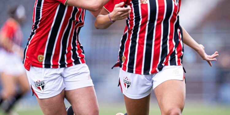São Paulo F.C. – São Paulo vence clássico contra o Corinthians no Paulistão Feminino Sub-17 São Paulo F.C. – São Paulo vence clássico contra o Corinthians no Paulistão Feminino Sub-17