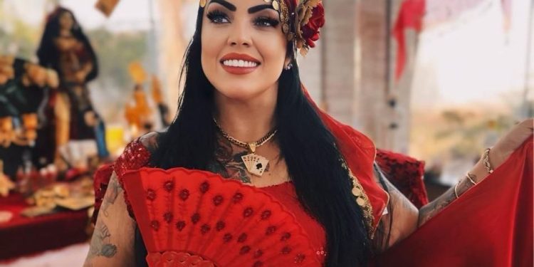 Cigana Michelle e a Tsara Rosa Cigana: a força ancestral que inspira fé, amor e transformação Cigana Michelle e a Tsara Rosa Cigana: a força ancestral que inspira fé, amor e transformação