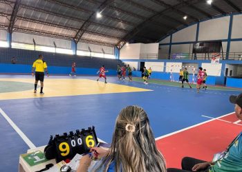 Decisão do handebol movimenta torcedores na final dos Jogos Intermunicipais de Rondônia
