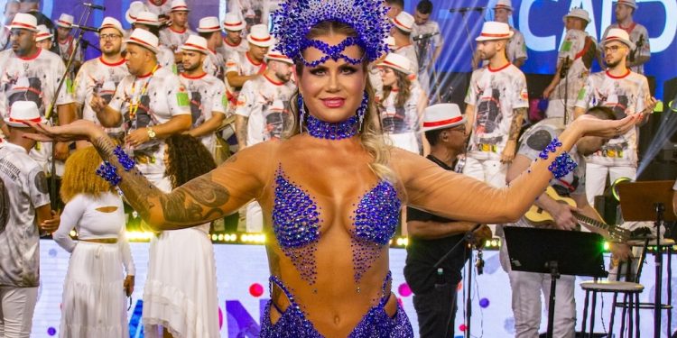 Energia e carnaval: Musa Isis Camargo arrasa na gravação do videoclipe do samba ‘Anti-Herói Brasil’ Energia e carnaval: Musa Isis Camargo arrasa na gravação do videoclipe do samba ‘Anti-Herói Brasil’