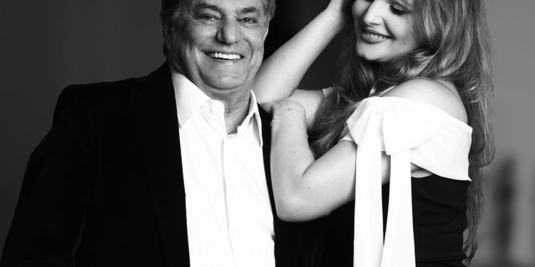 Dueto de Ronnie Von e Sarah Zeffer marca os 68 anos de “Come Fly with Me”