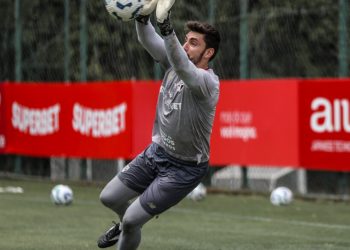 São Paulo F.C. – Com o retorno de Tapia, Tricolor dá sequência aos preparativos para enfrentar o Grêmio