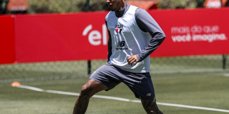 São Paulo F.C. – Tricolor conclui mais um dia de atividades para encarar o Bahia São Paulo F.C. – Tricolor conclui mais um dia de atividades para encarar o Bahia