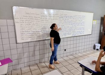Governo de RO institui novo auxílio-deslocamento e reajusta auxílio-alimentação da Educação