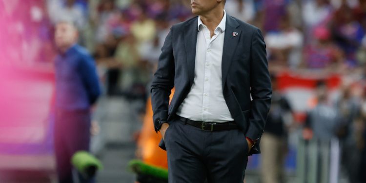 São Paulo F.C. – Crespo valoriza triunfo do Tricolor fora de casa São Paulo F.C. – Crespo valoriza triunfo do Tricolor fora de casa
