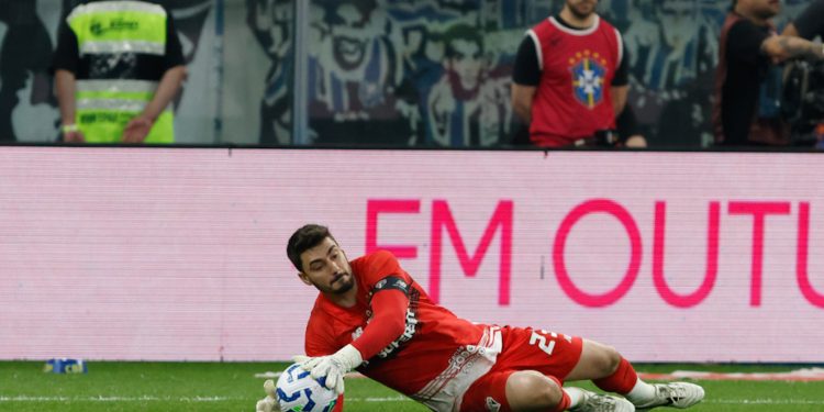 São Paulo F.C. – Rafael lamenta revés no Brasileirão São Paulo F.C. – Rafael lamenta revés no Brasileirão