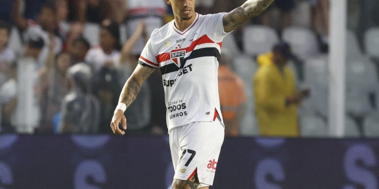 São Paulo F.C. – Rigoni comemora vitória pelo Brasileirão