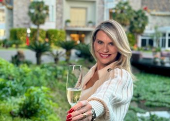 Dani Stolai celebra o lançamento do programa “All Inclusive” com festa e gravações em Gramado
