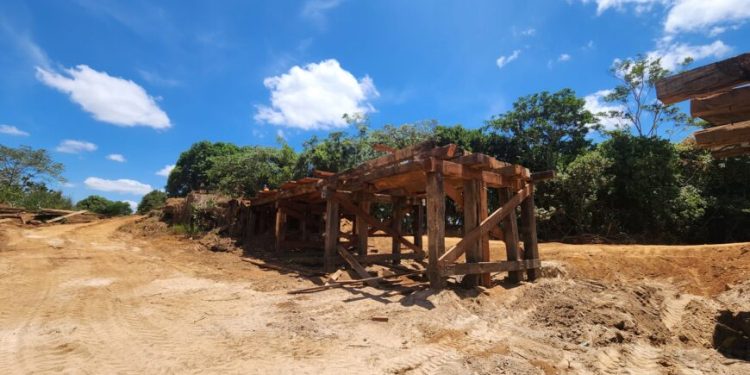 Obra de revitalização total da ponte sobre o Rio Jaru é realizada pelo governo de RO na Rodovia-010