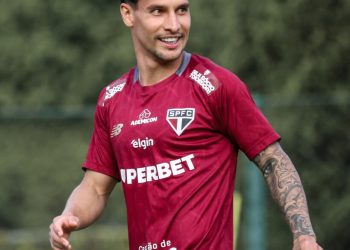 São Paulo F.C. – São Paulo treina antes de viajar para o Rio de Janeiro