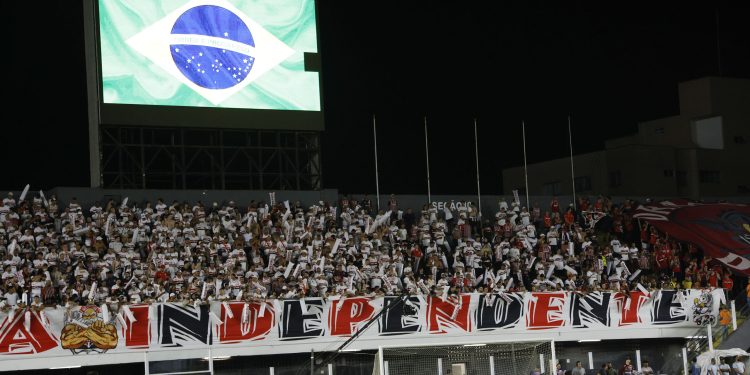 São Paulo F.C. – Pela penúltima rodada do Brasileirão, Tricolor enfrenta Internacional São Paulo F.C. – Pela penúltima rodada do Brasileirão, Tricolor enfrenta Internacional