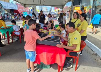 Atividades educativas são promovidas durante evento em centro comercial de Porto Velho