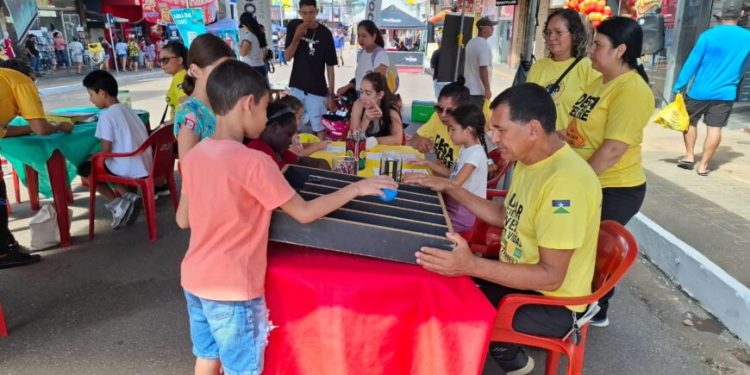 Atividades educativas são promovidas durante evento em centro comercial de Porto Velho Atividades educativas são promovidas durante evento em centro comercial de Porto Velho