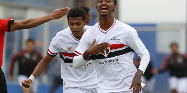 São Paulo F.C. – Sub-20 derrota o Atlético-MG e está na final da Copa do Brasil São Paulo F.C. – Sub-20 derrota o Atlético-MG e está na final da Copa do Brasil