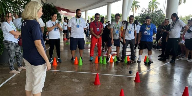 Congresso de Educação Física e Esporte Escolar encerra atividades com destaque à inclusão e ao esporte paralímpico Congresso de Educação Física e Esporte Escolar encerra atividades com destaque à inclusão e ao esporte paralímpico