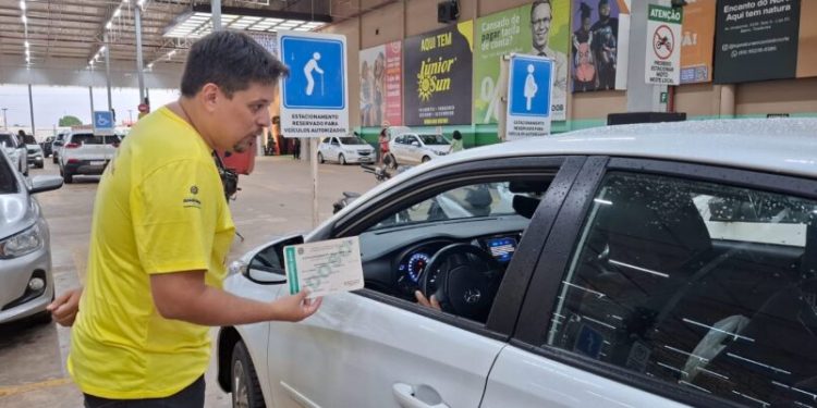 Ações educativas são reforçadas em Porto Velho em respeito às faixas de pedestres e vagas reservadas Ações educativas são reforçadas em Porto Velho em respeito às faixas de pedestres e vagas reservadas