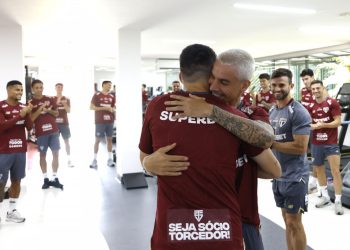 São Paulo F.C. – Com Oscar no SuperCT, elenco treina para encarar o Vitória