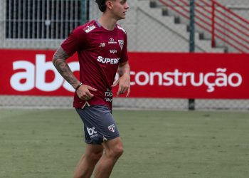São Paulo F.C. – Tricolor realiza último treino da temporada para enfrentar o Vitória em Salvador