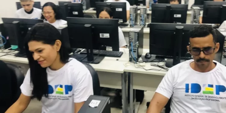 Inscrições para cursos profissionalizantes na área da computação estão abertas até domingo, 22, em Porto Velho Inscrições para cursos profissionalizantes na área da computação estão abertas até domingo, 22, em Porto Velho