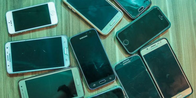 Rondônia registra queda nos roubos de celulares e aumento na recuperação de aparelhos em 2025 Rondônia registra queda nos roubos de celulares e aumento na recuperação de aparelhos em 2025