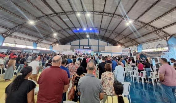 Governo de RO avança na regularização fundiária com entrega de título de domínio na Gleba Aeroporto em Ji-Paraná Governo de RO avança na regularização fundiária com entrega de título de domínio na Gleba Aeroporto em Ji-Paraná