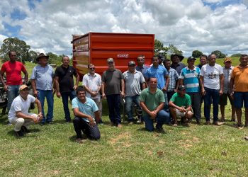 Associação de produtores rurais de Governador Jorge Teixeira recebe implementos agrícolas com emenda do deputado Pedro Fernandes