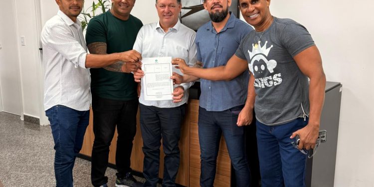 Deputado Pedro Fernandes apresenta indicação para valorização dos agentes socioeducativos em Rondônia Deputado Pedro Fernandes apresenta indicação para valorização dos agentes socioeducativos em Rondônia