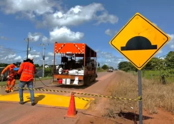 Manutenção e nova sinalização reforçam investimento do governo de RO na trafegabilidade entre as rodovias 486 e 133