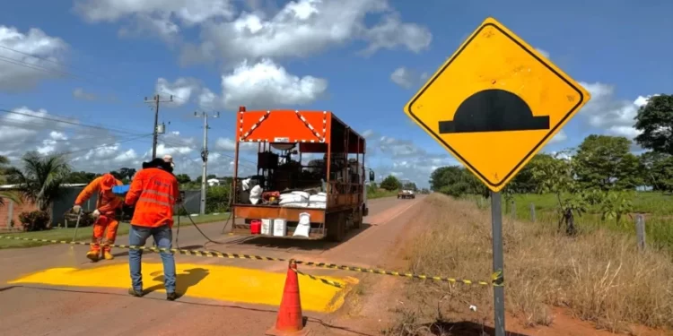 Manutenção e nova sinalização reforçam investimento do governo de RO na trafegabilidade entre as rodovias 486 e 133