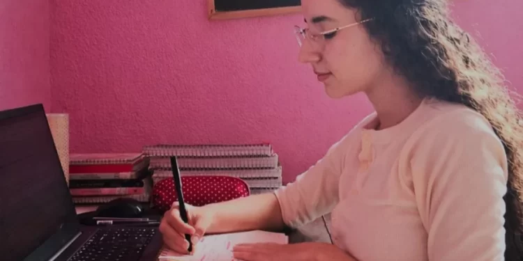 Estudante formada pela Mediação Tecnológica conquista vaga em Medicina na Universidade Federal de Rondônia